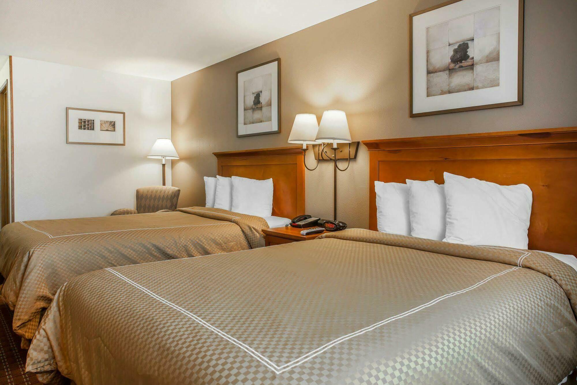 Econo Lodge Federal Way Bagian luar foto